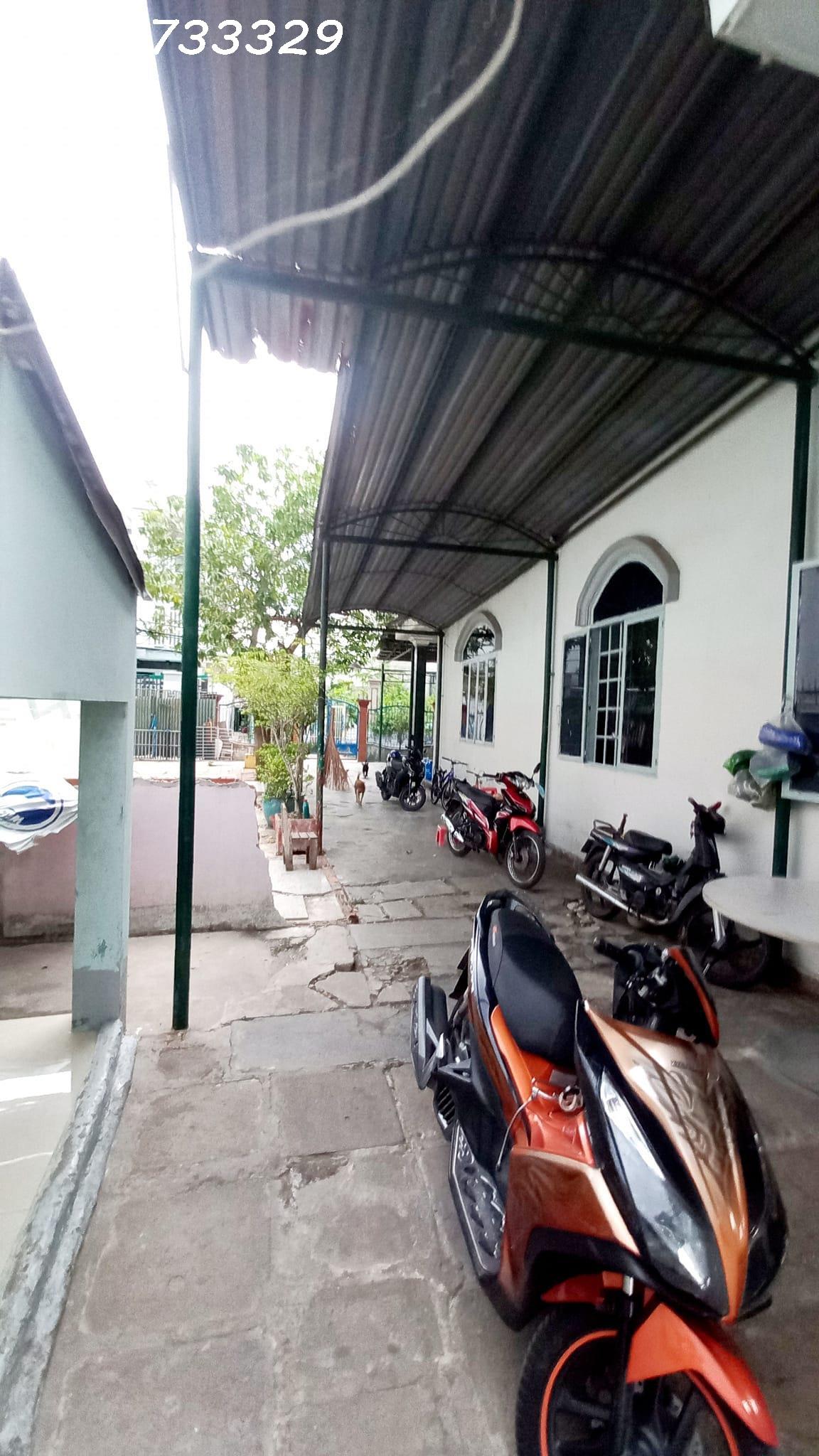 Bán nhà cấp 4 16x45m ô tô 5 chiếc đậu TT nhà Bè sát Q7 chỉ 13.9 tỷ