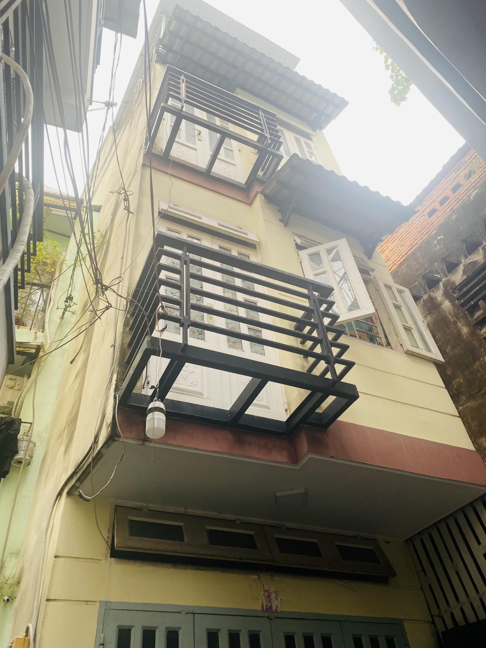 TRUNG TÂM QUẬN 10, ĐƯỜNG CÁCH MẠNG THÁNG 8. NHÀ 4 TẦNG, DT 29M2, CHỈ 4TỶ THƯƠNG LƯỢNG 