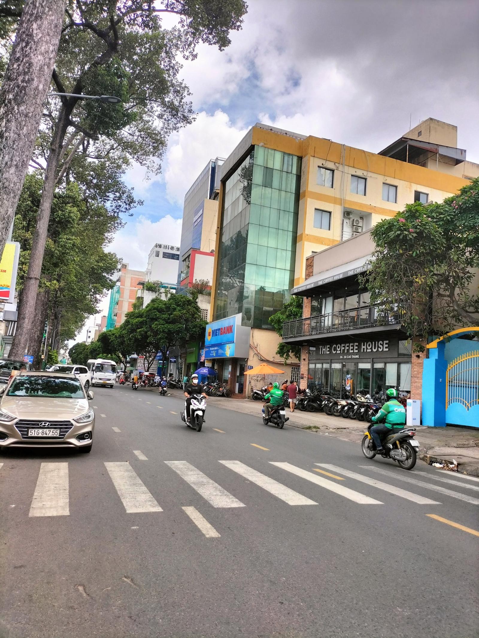 Bán nhà số 86-88 Cao Thắng Quận 3, DT: 15x16m, HĐT : 310tr/ tháng, giá: 145 tỷ