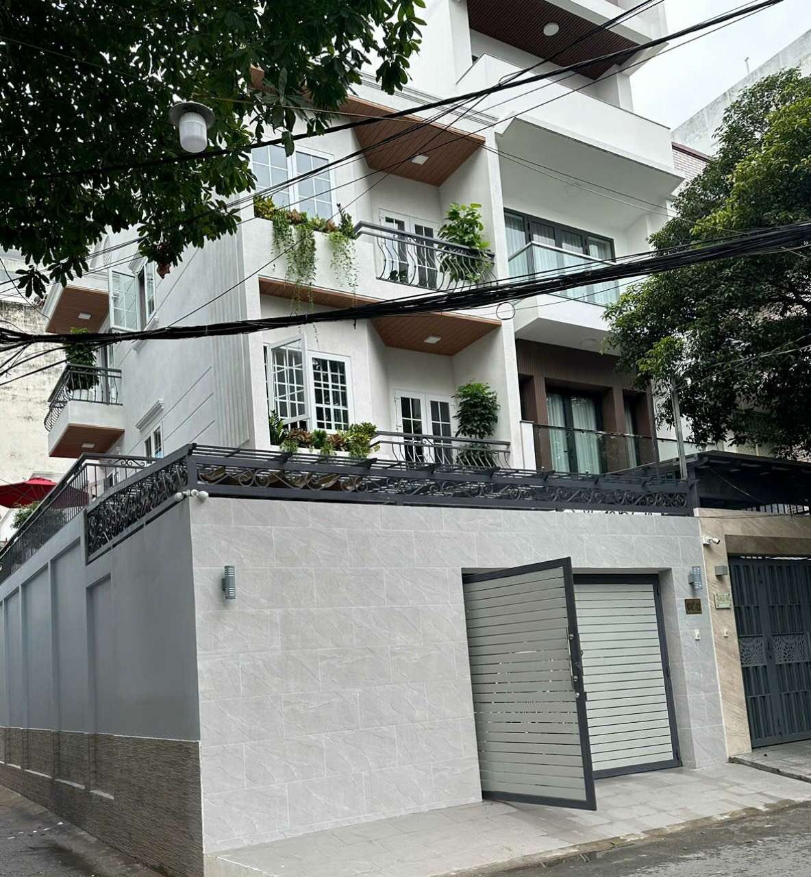 Bán Villa Phố Siêu Đẹp Khu Ba Tháng Hai, Quận 10 - nội thất cao cấp 