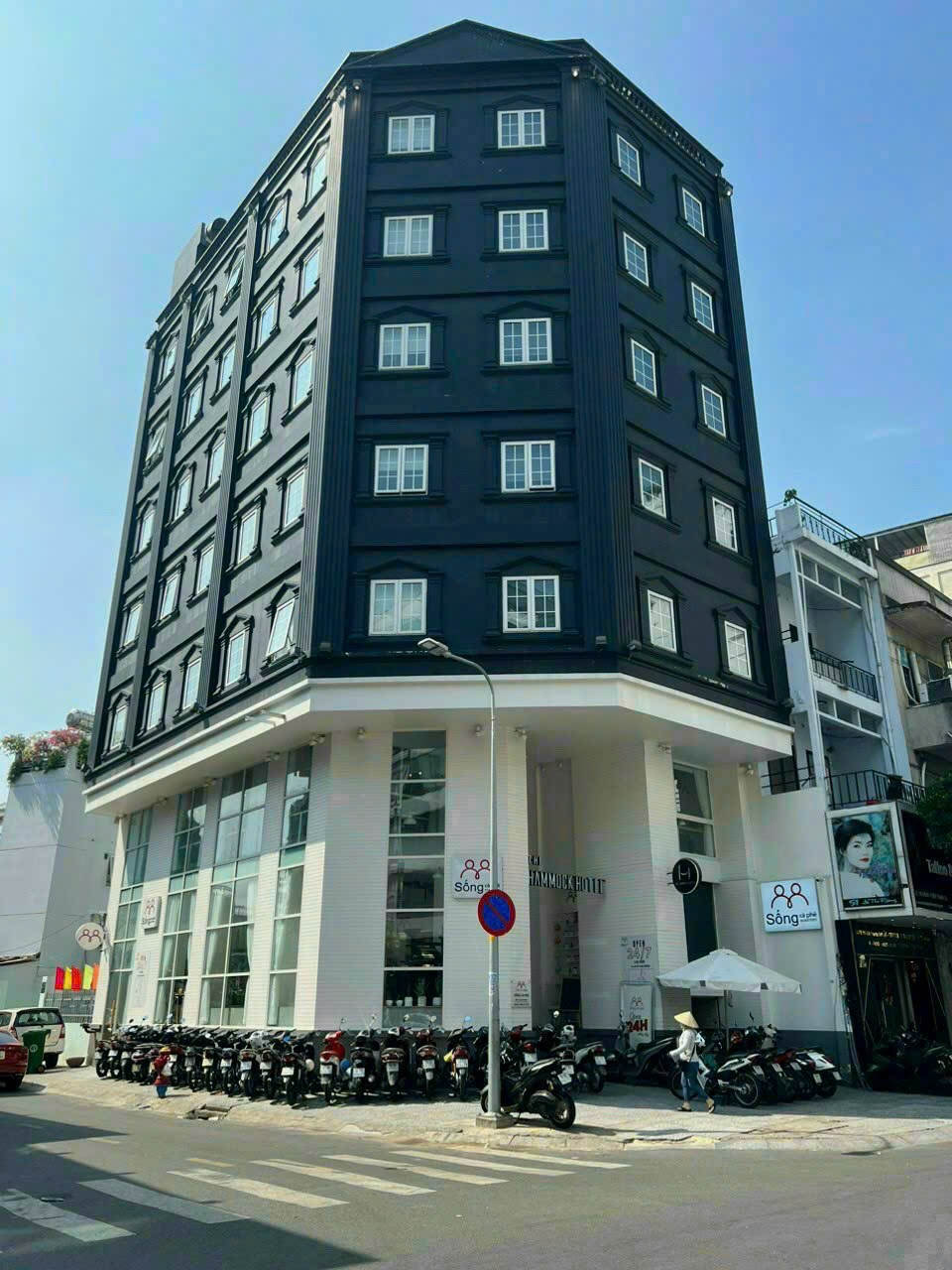 Bán tòa nhà 70 Phạm Ngọc Thạch, Quận 3, DT: 15mx29m. Hầm + 11 tầng, giá: 550 tỷ TL