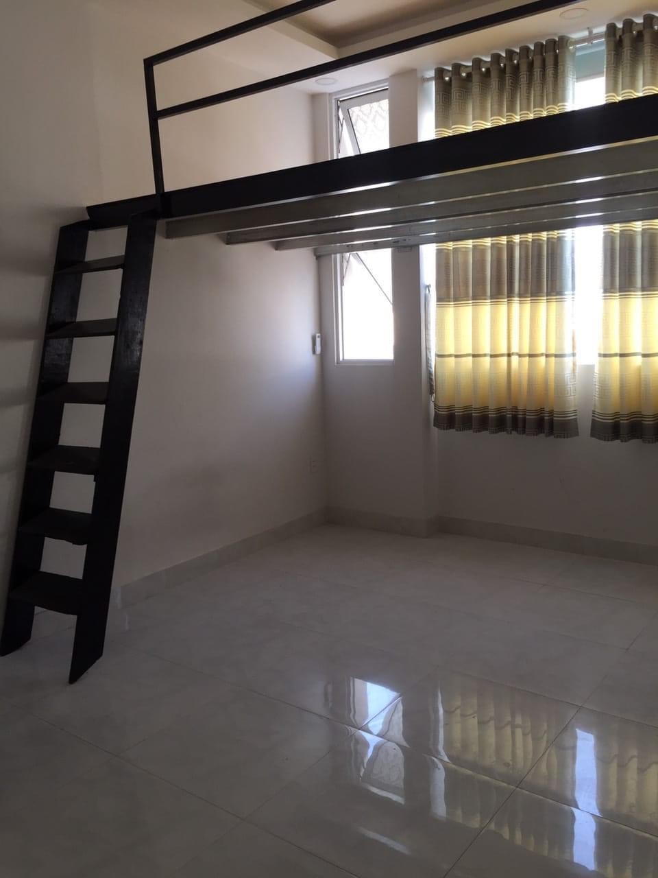NHÀ 3 LẦU MỚI ĐẸP LUNG LINH BTCT- GIÁP Q11, 5,6