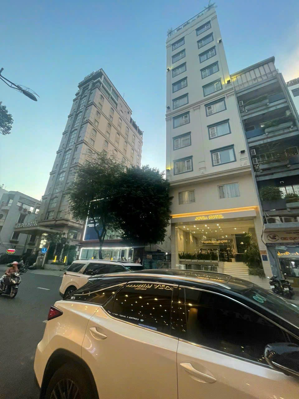 Kẹt tiền ngân hàng bán gấp toà nhà CHDV đẹp nhất nhì mặt tiền Lê Văn Lương, Tân Quy, Q 7 (sát Nguyễn Thị Thập ) DT 9x35m
