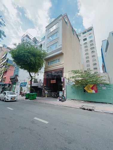 Bán khách sạn 29 Thái Văn Lung, P.Bến Nghé, Q.1 giá giảm sâu 13x tỷ TL