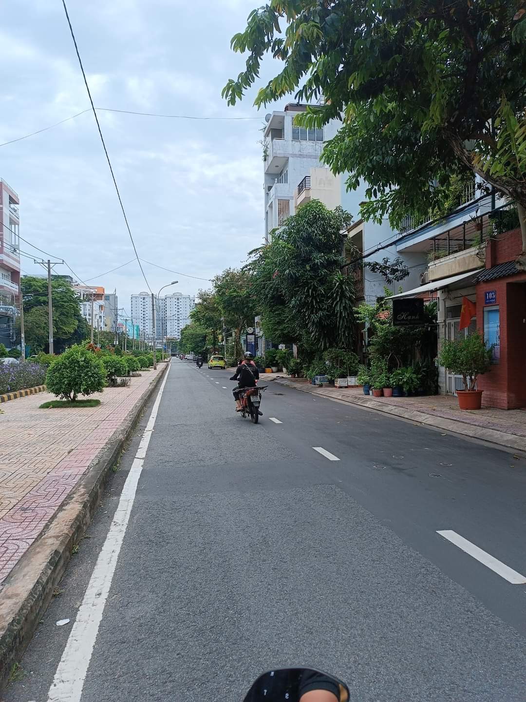 Bán nhà MT Hiền Vương Tân Phú 4x19m đúc 3 lầu giá 13.3 tỷ TL (gần Võ Văn Dũng)