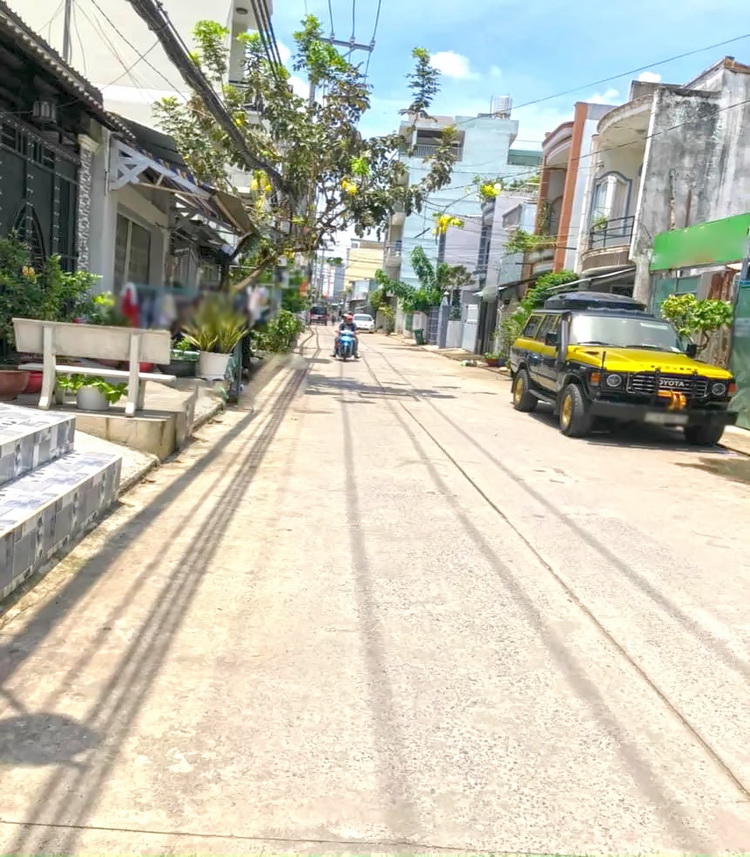 Nhà 2 lầu mặt tiền hẻm xe tải Gò Ô Môi, P.Phú Thuận, Quận 7