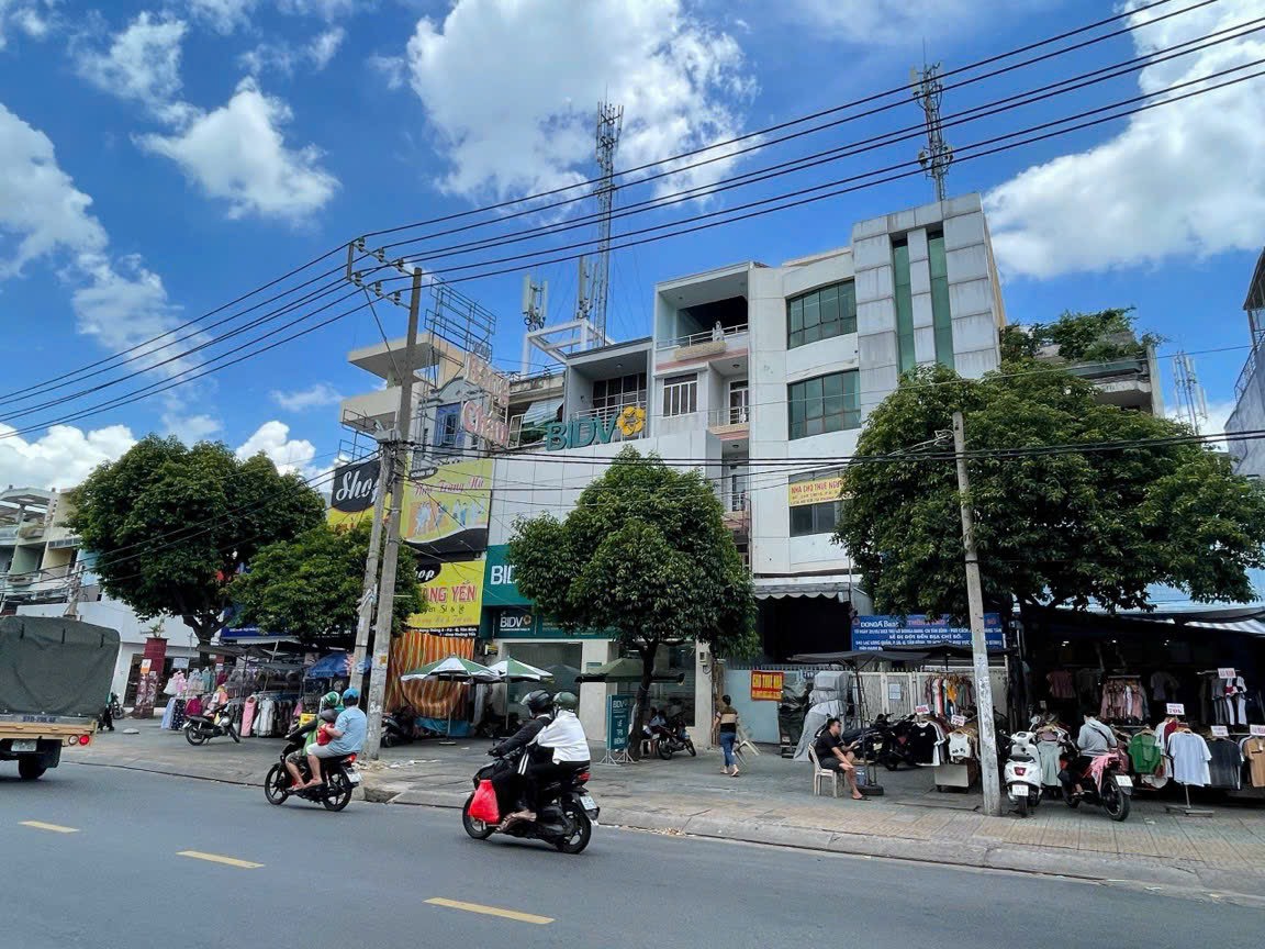 Bán gấp siêu phẩm góc 2 MT Hai Bà Trưng - Trần Quang Khải  (9x20m), giá 67 tỷ