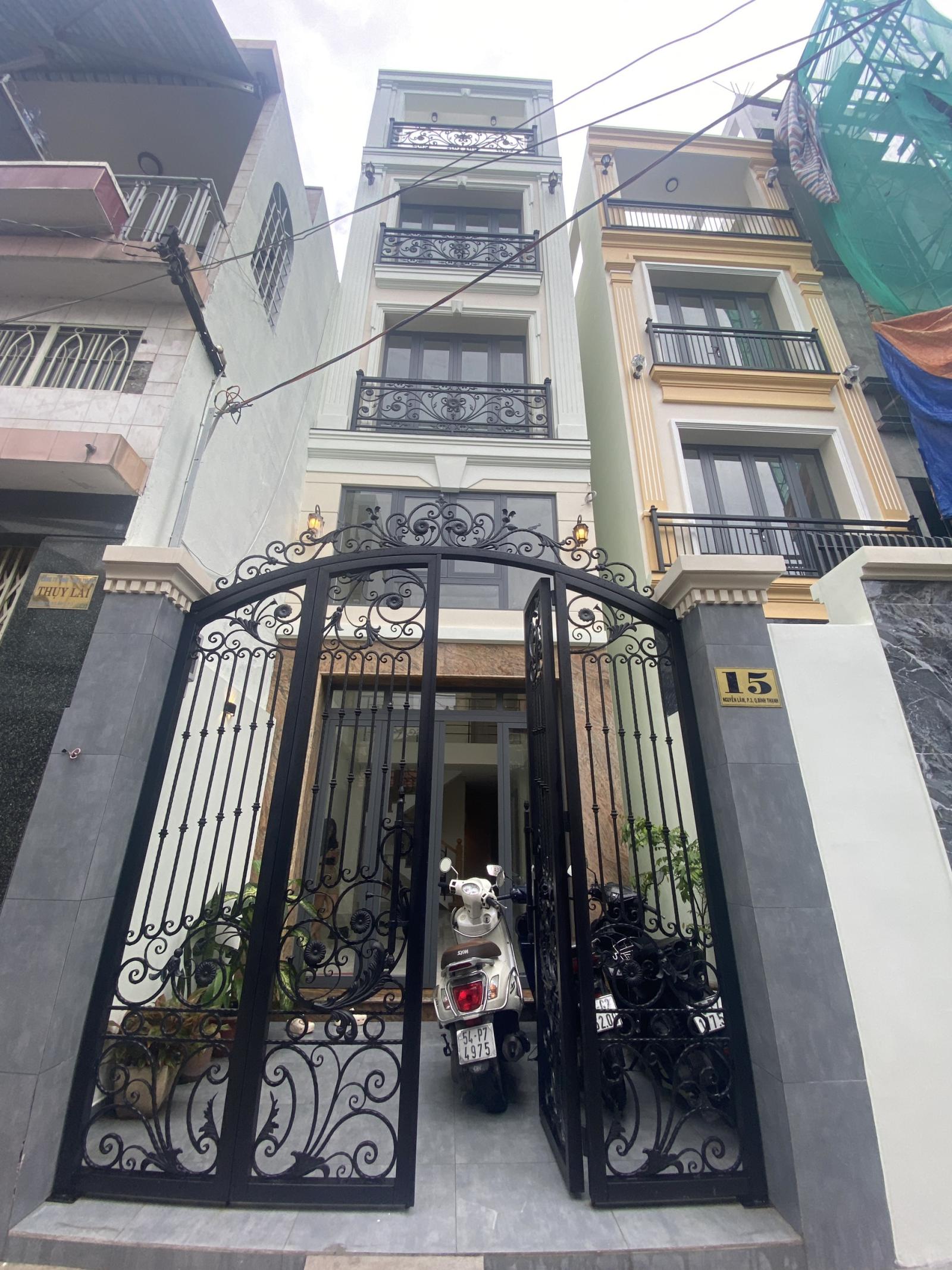 Bán nhà mặt tiền Khu Phan Đăng Lưu, Q. Bình Thạnh - nhà đẹp có thang máy, chỉ 10 tỷ 