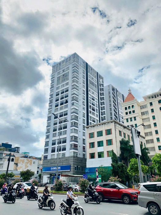 NHÀ TỐT. GIÁ ĐẦU TƯ - MẶT TIỀN CỘNG HÒA -( DT 8x20m - 5 Tầng )- Giá Giãm 12 Tỷ Chỉ Còn 40 Tỷ