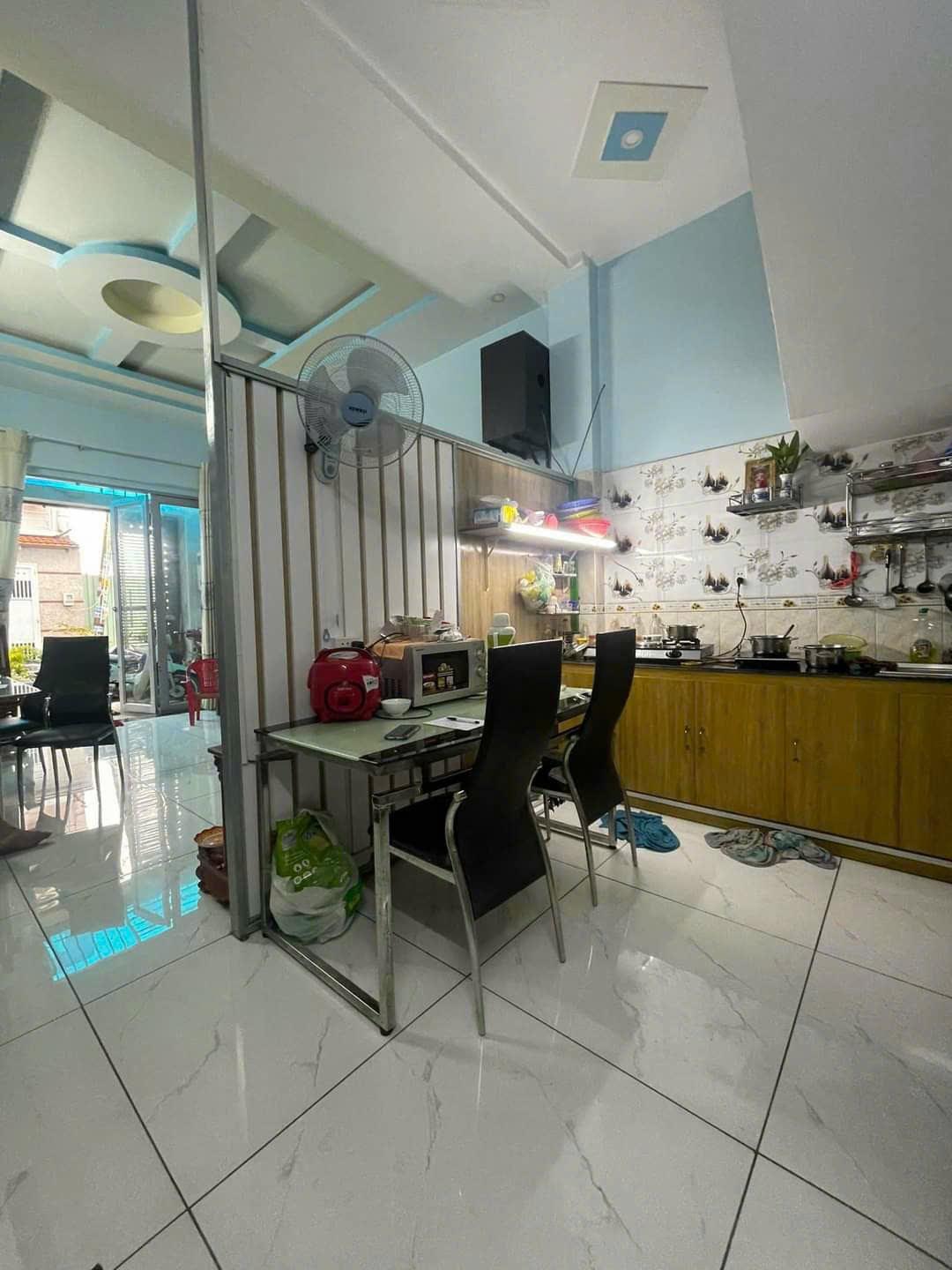 NHỈNH 5TỶ-39M-3TẦNG BTCT-4PN-TÂN PHƯỚC QUẬN 10,GIÁ TỐT TÌM ĐÂU RA NÈ!!!