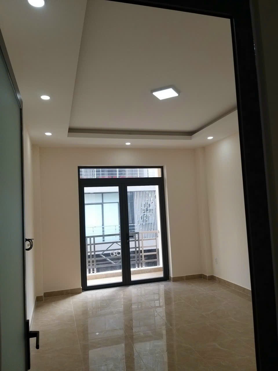 BÁN Gấp Nhà MT đường Ký Hòa P11 Q5
