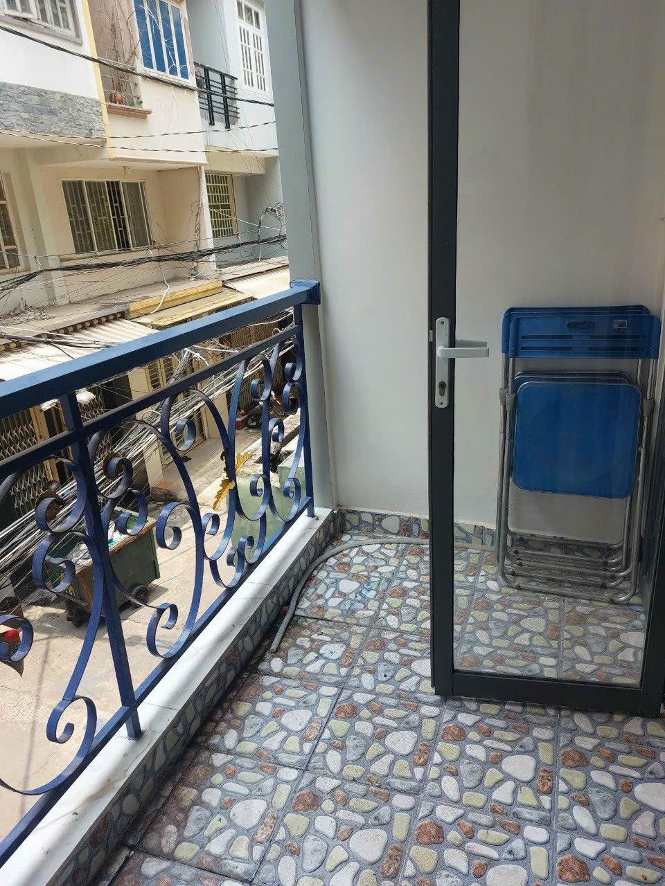 NGUYỄN TRI PHƯƠNG QUẬN 10 - GẦN MẶT ĐƯỜNG - NHÀ MỚI ĐẸP 4 TẦNGBTCT - 30m2 NỞ HẬU TÀI LỘC