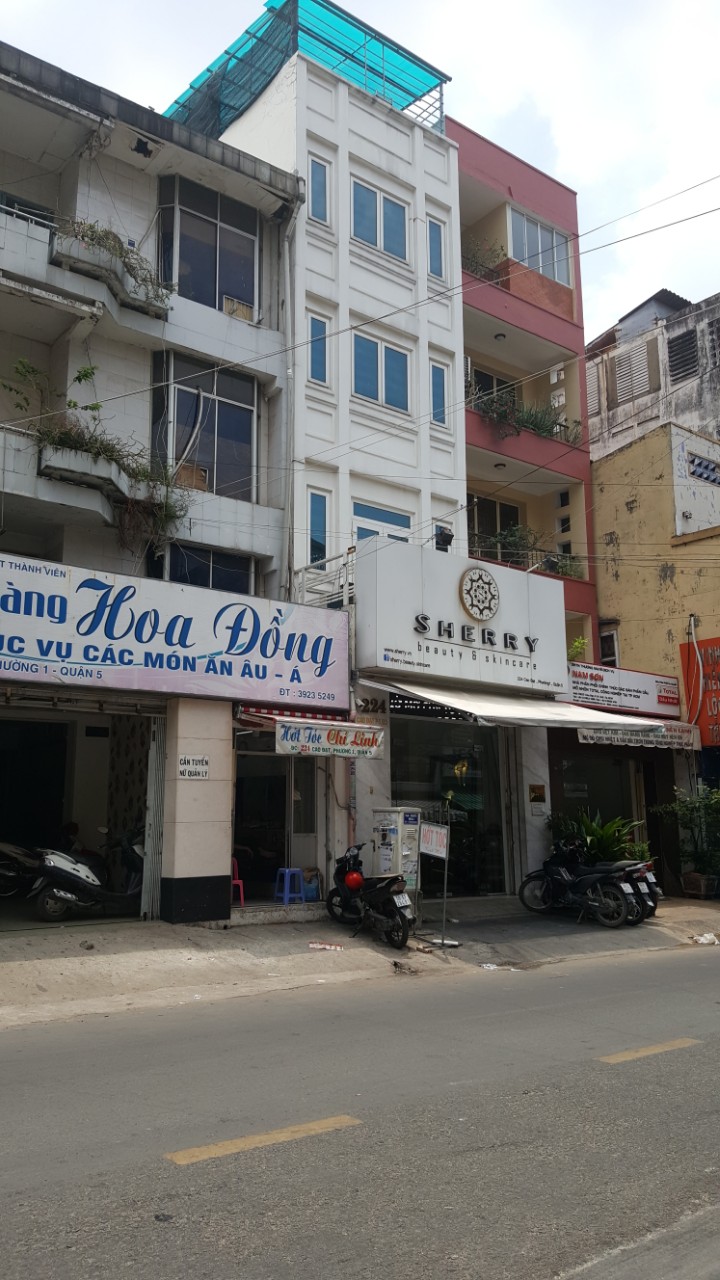 Bán nhà mặt tiền Bùi Hữu Nghĩa – góc trần hưng đạoP. 7 Q. 5, DT: 8 x 20m, 1 lầu hàng cực hiếm