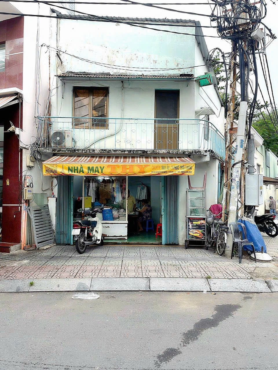 Bán nhà góc 2mt phường Tân Định q1.ngang5x6(1 lầu) giá 4ty950.