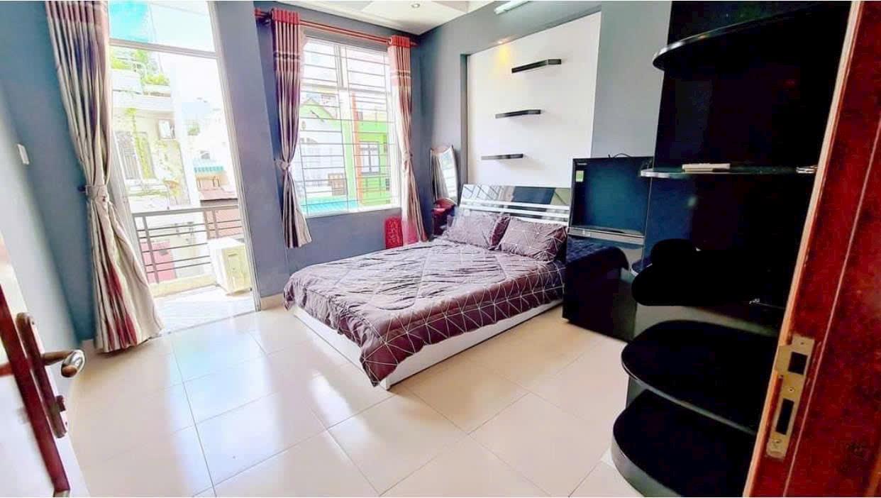 Giá Tốt,Vị Trí Đẹp Nguyễn Trãi Quận 5, Ôtô Đỗ Cửa, Gần MT, Hẻm Thông Tứ Hướng-Ngang4,5m- Chỉ 5.8Tỷ