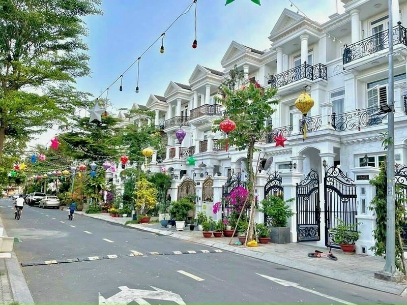 Ngộp bank bán gấp nhà phố Cityland P.5 Emart Phan Văn Trị Gò Vấp,5x20m, 1 trệt 3 lầu. Giá chỉ 16 Tỷ