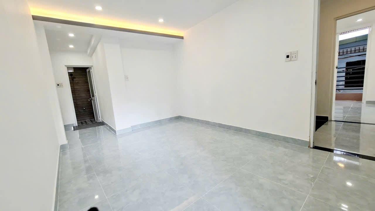 Chính chủ bán nhà Tạ Quang Bửu, 3 tầng, 4PN, Quận 8, chỉ 3 tỷ 78