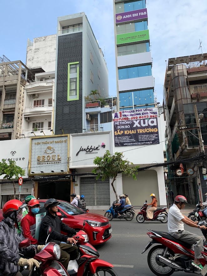 Bán nhà 6A mặt tiền đường Nguyễn Thiện Thuật, Quận 3. DTSD 280m2, nhà 5 lầu thang máy giá 21 tỷ TL