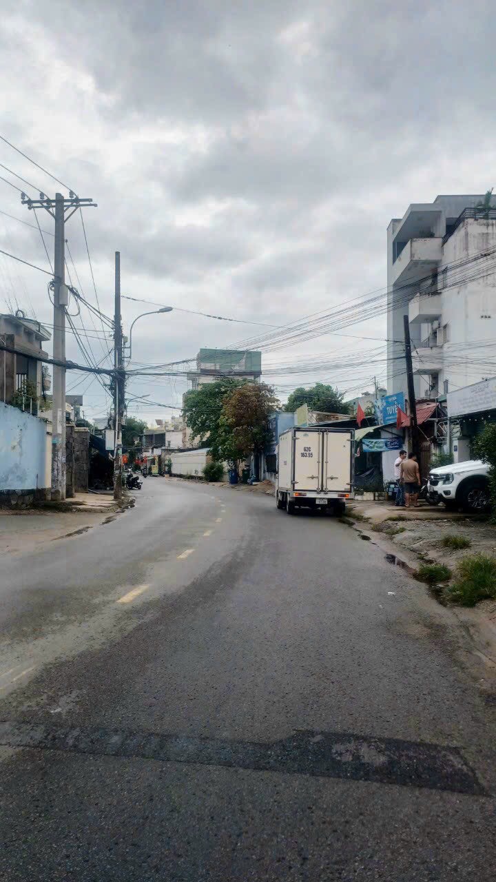 Bán nhà mặt phố tại Phường Hiệp Phú, Quận 9, Tp.HCM diện tích 99m2  giá 15 Triệu