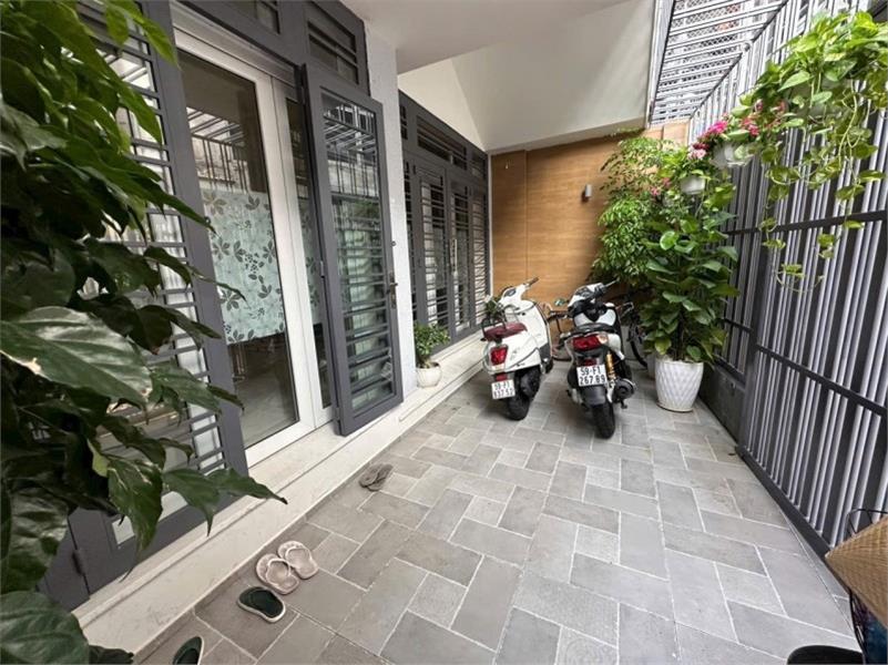 NHÀ SÁT CÔNG VIÊN NGANG 6.4M CỰC THOÁNG 5 TẦNG.NGAY TRUNG TÂM Q1. DTCN 115M2. CHỈ 29 TỶ. TẶNG TẤT