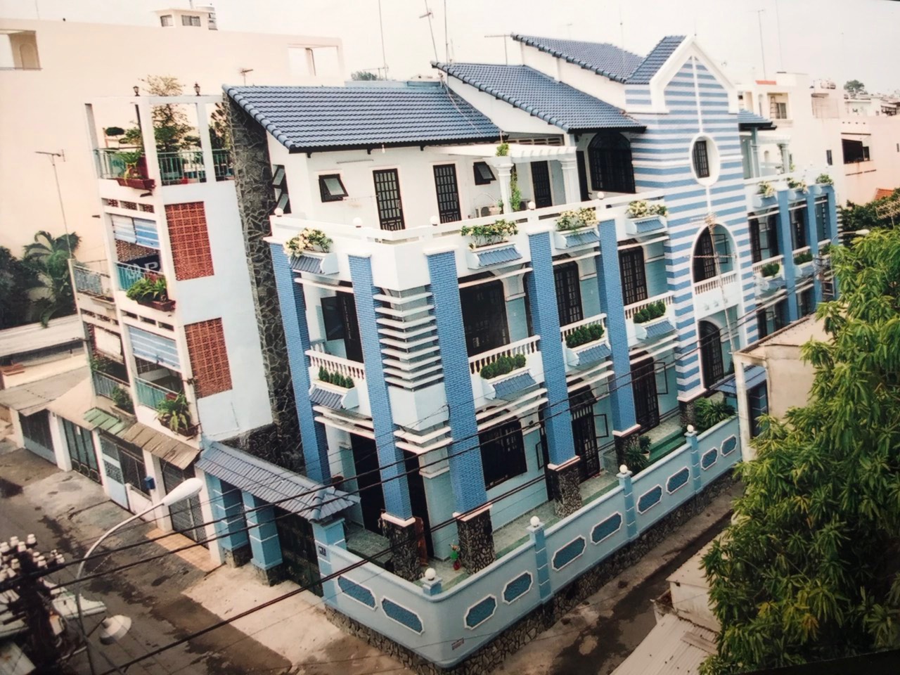 Nhà bán 2 mặt tiền đường Nguyễn Đình Khơi, P4 Tân Bình. DT 6.8x17m, 4 tầng. Giá 20 tỷ