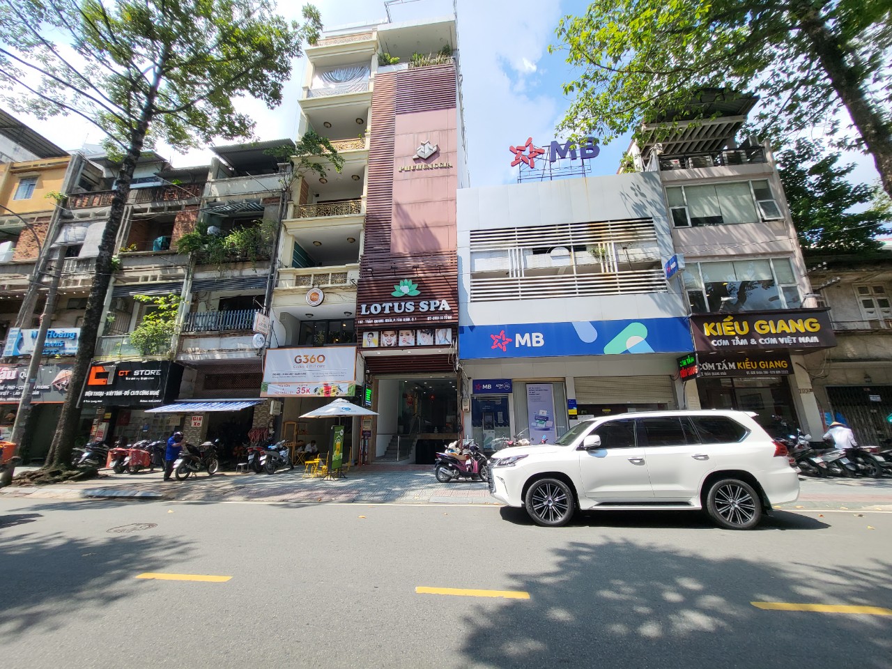 Bán Building Ngay Hai Bà Trưng - Nguyễn Văn Thủ, Hầm 5 tầng; 8.5x18m; Giá 95 tỷ
