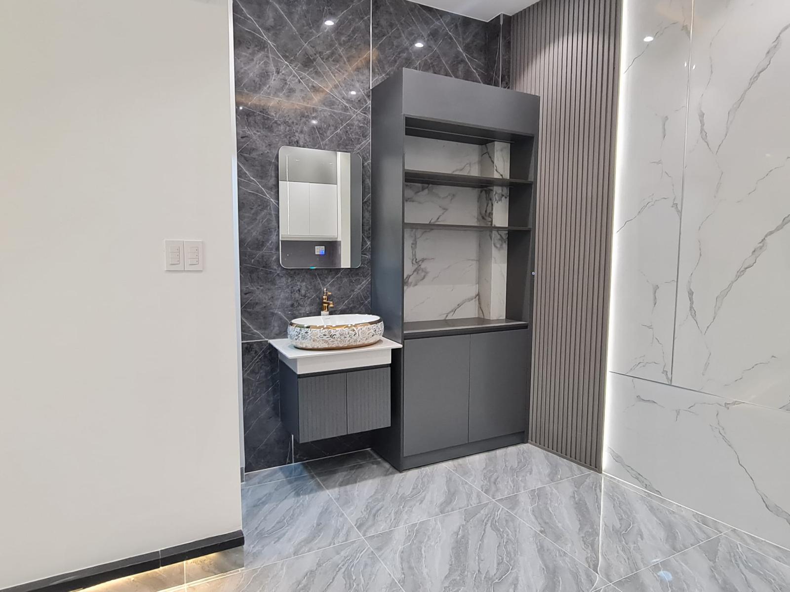 Bán Nhà Đẹp Hẻm Ba Gác Phạm Hùng 36m2 (4,2m x 8,6m) 3 tầng, Vào ở ngay, Phường 4 Quận 8