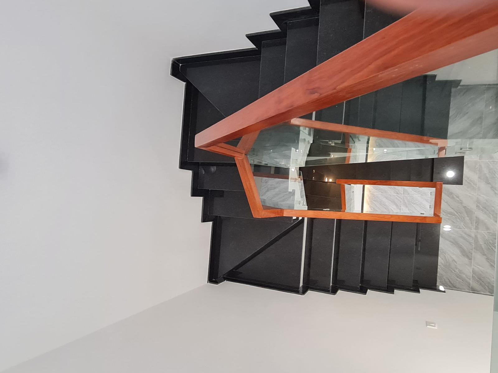 Bán Nhà Đẹp Hẻm Ba Gác Phạm Hùng 36m2 (4,2m x 8,6m) 3 tầng, Vào ở ngay, Phường 4 Quận 8