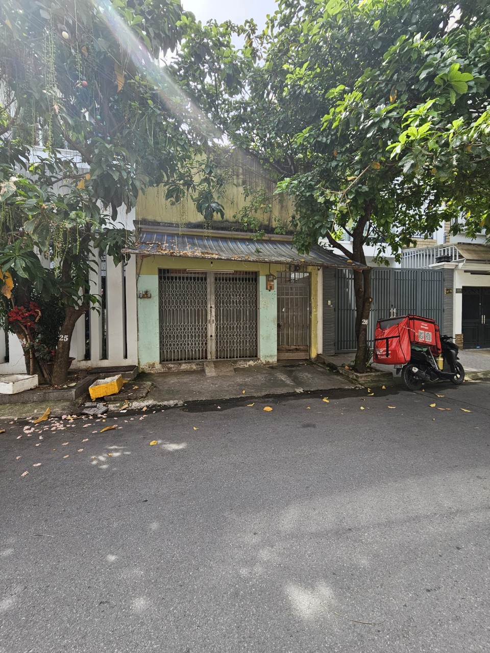Bán nhà hẻm 32/28 Lê Thị Hồng P17, DT 5x18m hiện trạng cấp 4 giá 10 Tỷ