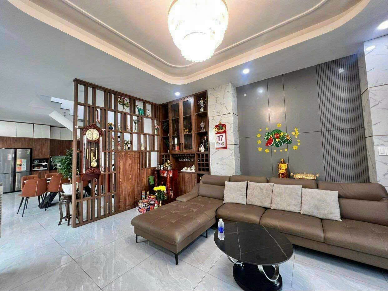 Cần bán gấp nhà HXH Nguyễn Văn Thương, P.25,  64m2, 4 Lầu 