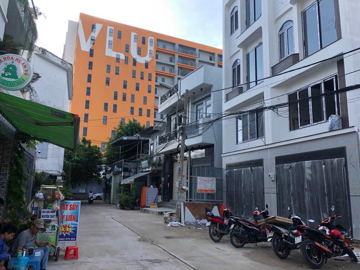  Bán đất hẻm 566/ Nguyễn Thái Sơn – ĐH Văn Lang, P.5, GV: 4,2 x 2,5m, giá 5,2 tỷ.