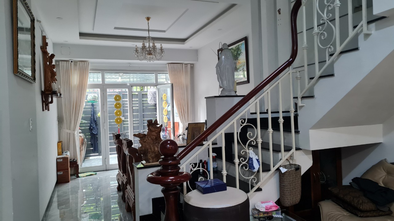 NHÀ MỚI Ở NGAY MẶT TIỀN PHẠM THẾ HIỂN Q8 - 4X20 - 4 TẦNG - NHỈNH 6 TỶ - LH 0909547485