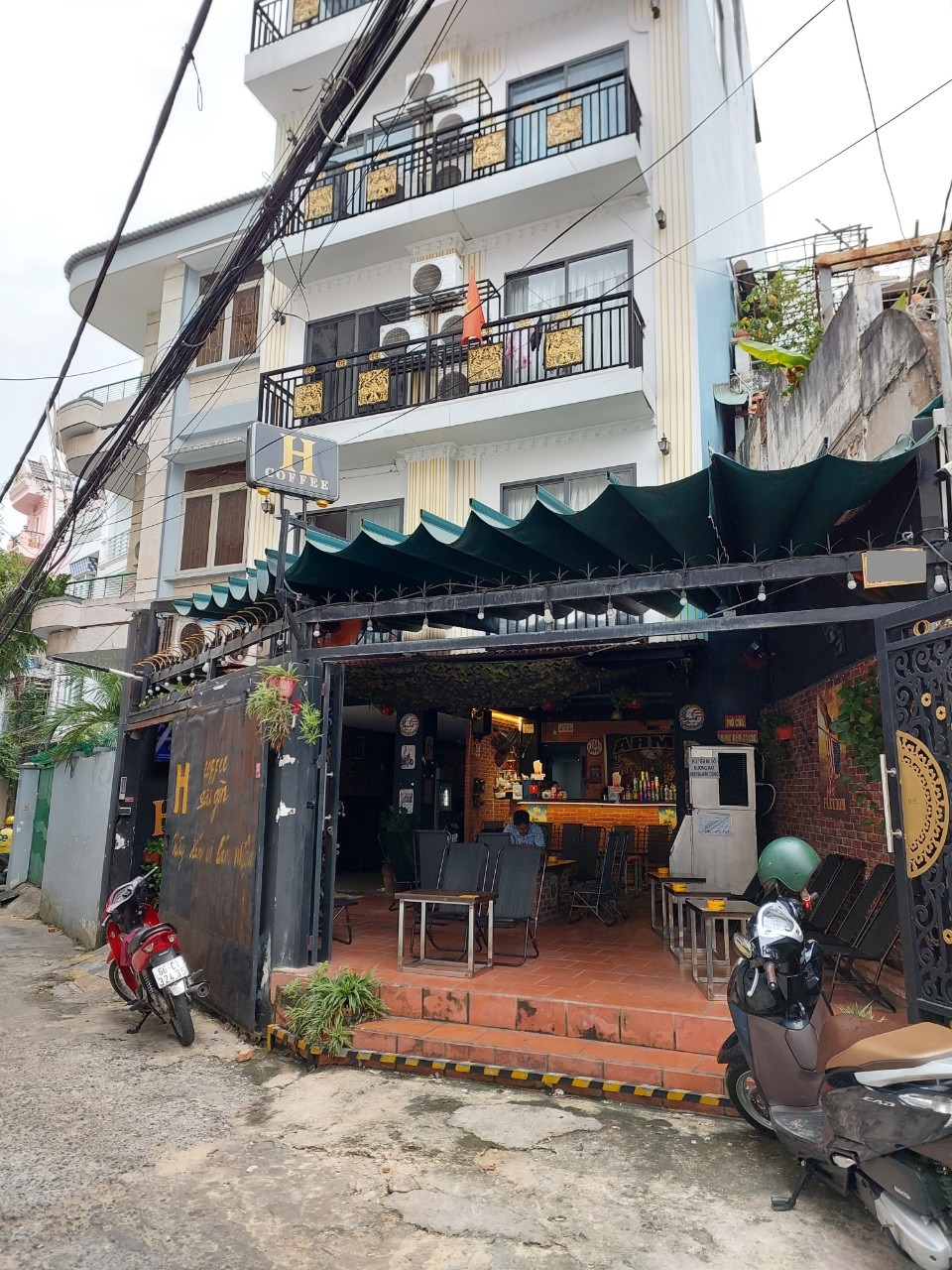 Bán nhà Hoàng Văn Thụ P8 Phú Nhuận 9 x15m 5 tầng TM, 1 MB kd cafe, HĐT 72tr, giá 20tỷ
