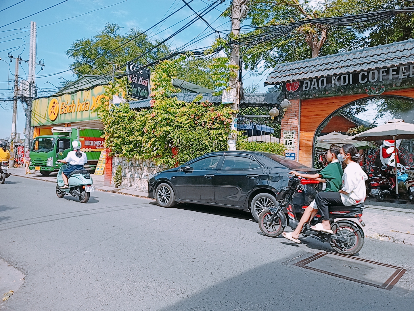 Hẻm xe hơi sát bên Lê Thúc Hoạch Tân Phú 6,1x10m 2Tầng BTCT chỉ hơn 4 tỷ
