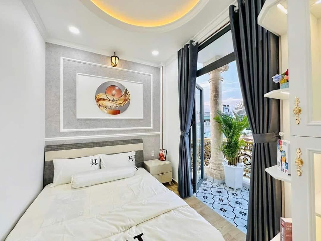 Villa mặt tiền đường Bùi Quang Là, phường 12, quận Gò Vấp giá quá rẻ  BDS 6 Sao