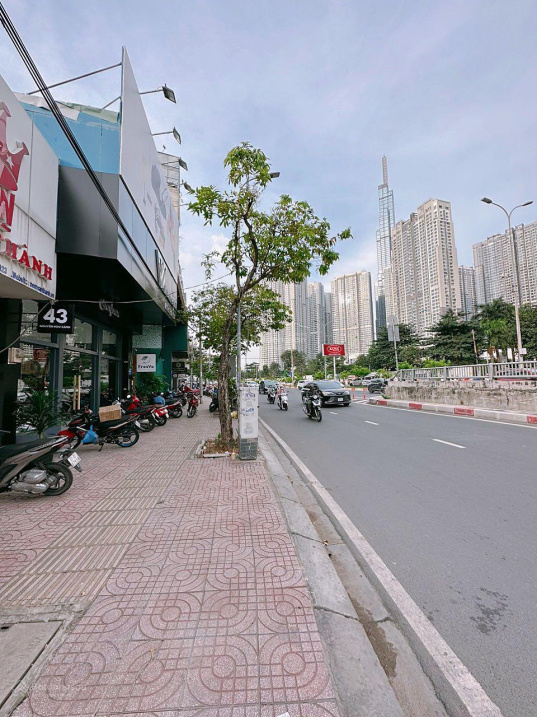 Tin thật - bán nhà mặt tiền Nguyễn Hữu Cảnh ngang 7m DT 90m2 gần SG Pearl Bình Thạnh P22 BT