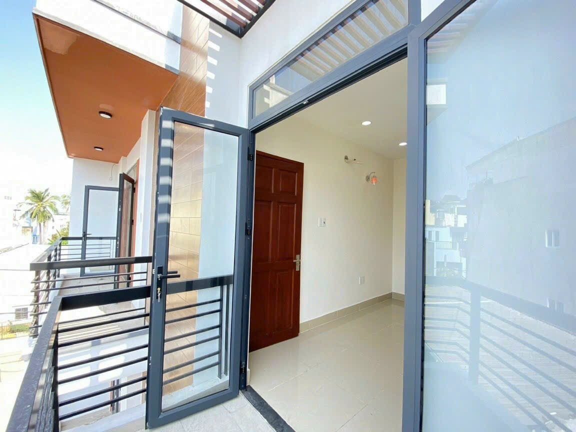 Bán bán nhà gần KDT Vạn Phúc Cty - QL13 – Hiệp Bình Phước – Nhà 3 tầng mới 100% - 3 PN – HXH – Giá
