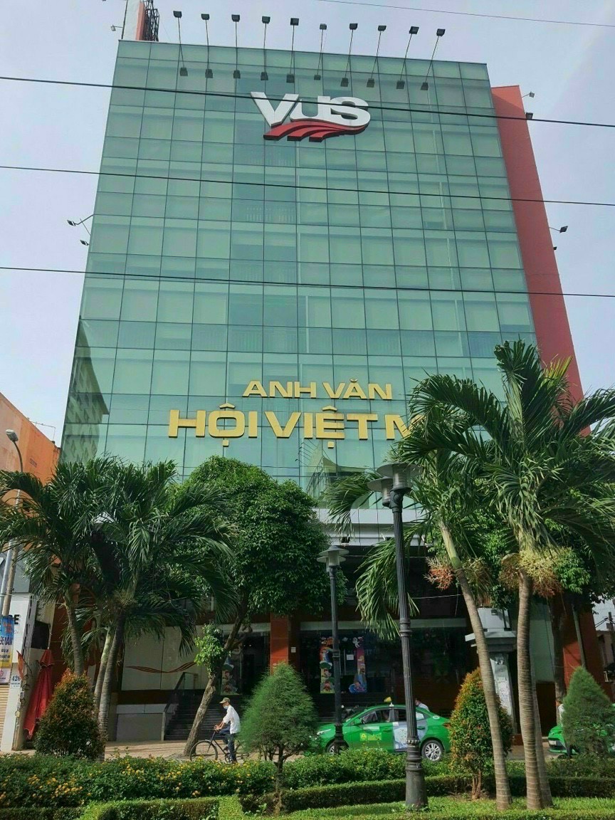 Bán building 2MT Ung Văn Khiêm, P. 25, BT, 13.5x40m, hầm, 8 lầu, 4200m2 sàn, HĐT 720tr/th, 175 tỷ