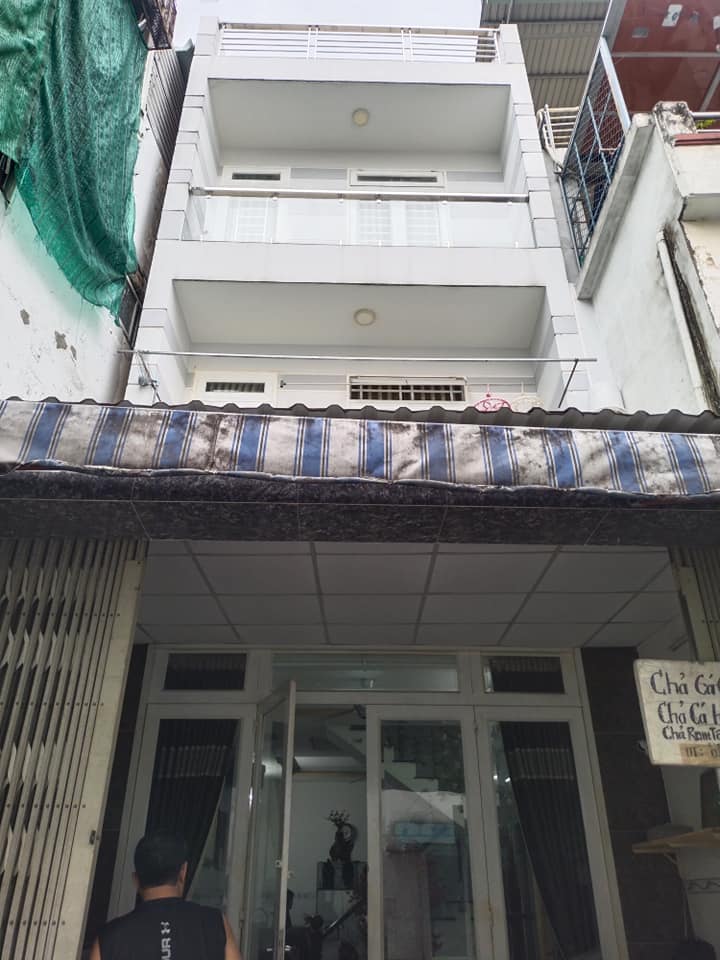 Bán nhà HXH gần Phạm Văn Hai , Tân bình, 4.2x12, 3 tầng, giá chỉ 9 tỷ