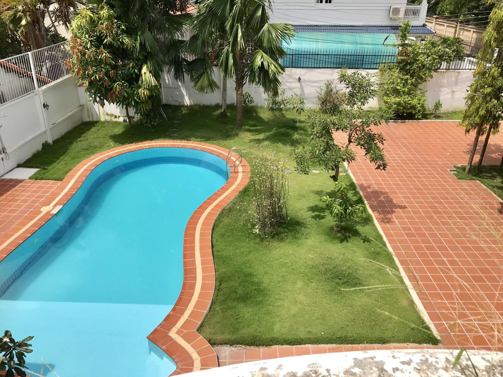 Bán Villa view sông Sài Gòn Đường 55, Thảo Điền, Quận 2, diện tích 1000m giá 180 Tỷ Lh 0938061333