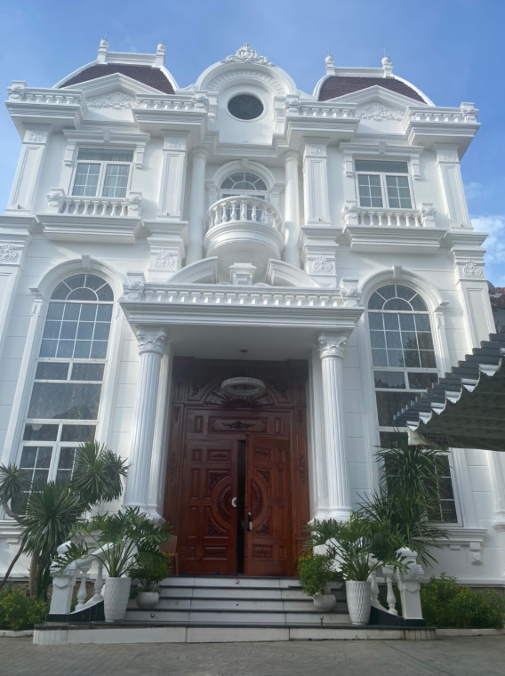 Chính Chủ Bán Villa Compound Nguyễn Văn Hưởng, Thảo Điền, Quận 2, diện tích 900m giá 235 Tỷ Lh 0938061333