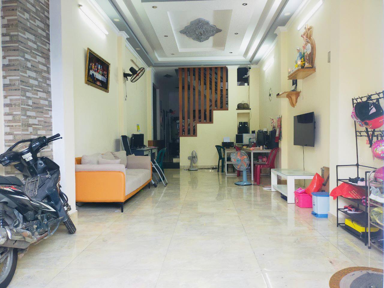 CHỦ NGỘP - 70M2 NHÀ 2 TẦNG 4PN - P 14- GÒ VẤP - HẺM OTO TRÁNH GIÁ CHƯA 100TR/M2.