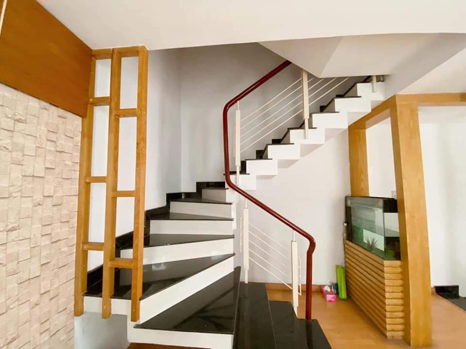 CẦN BÁN GẤP HẺM VIP HUỲNH VĂN BÁNH KD ĐỈNH, HẺM XE HƠI TRÁNH 60M CHỈ NHỈNH 10 TỶ