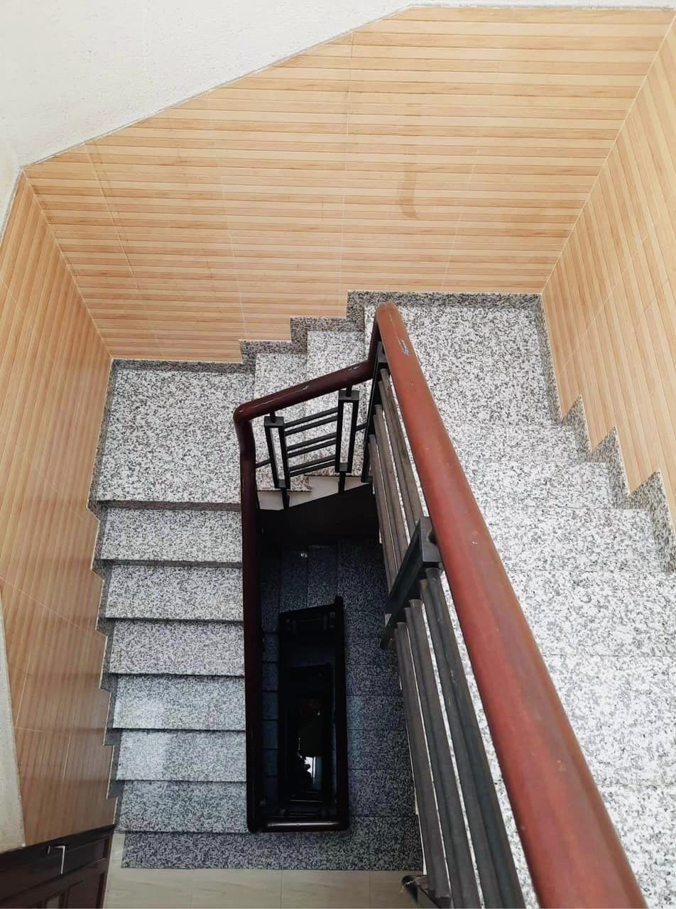 Bán nhà quận 10, đường Hồ Thị Kỷ, phường 1, 43 m2, 5 tầng, giá 6 tỷ 6