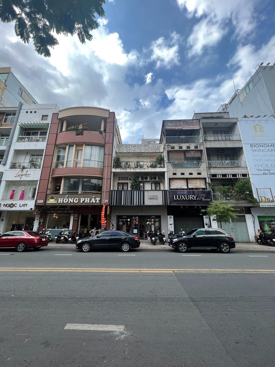 Cần bán gấp căn nhà MTKD Nguyễn Minh Hoàng phường 12 quận Tân Bình 4x20m, 3 tầng giá 15 tỷ TL