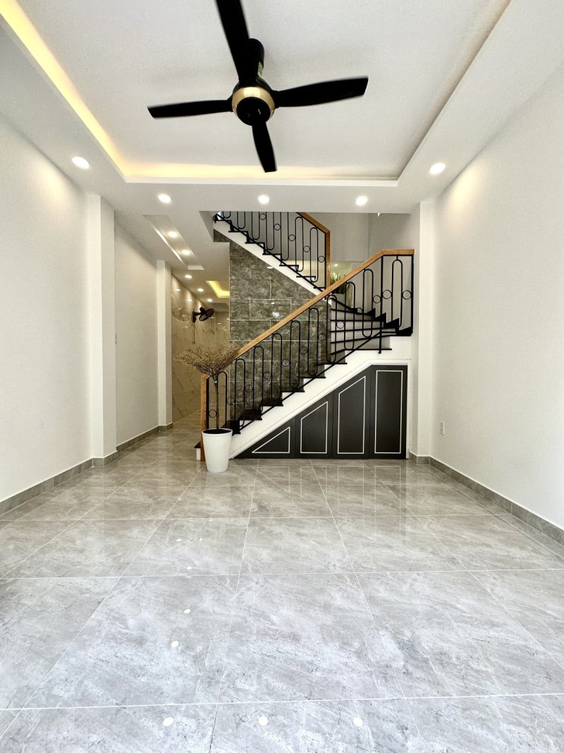 NGỘP QUÁ CHỦ HẠ TIẾP CHỈ CÒN NHỈNH 5 TỶ 40M2 NHÀ MỚI ĐẸP - P4 - GV - 4 TẦNG - 4PN - 3 BƯỚC RA MẶT