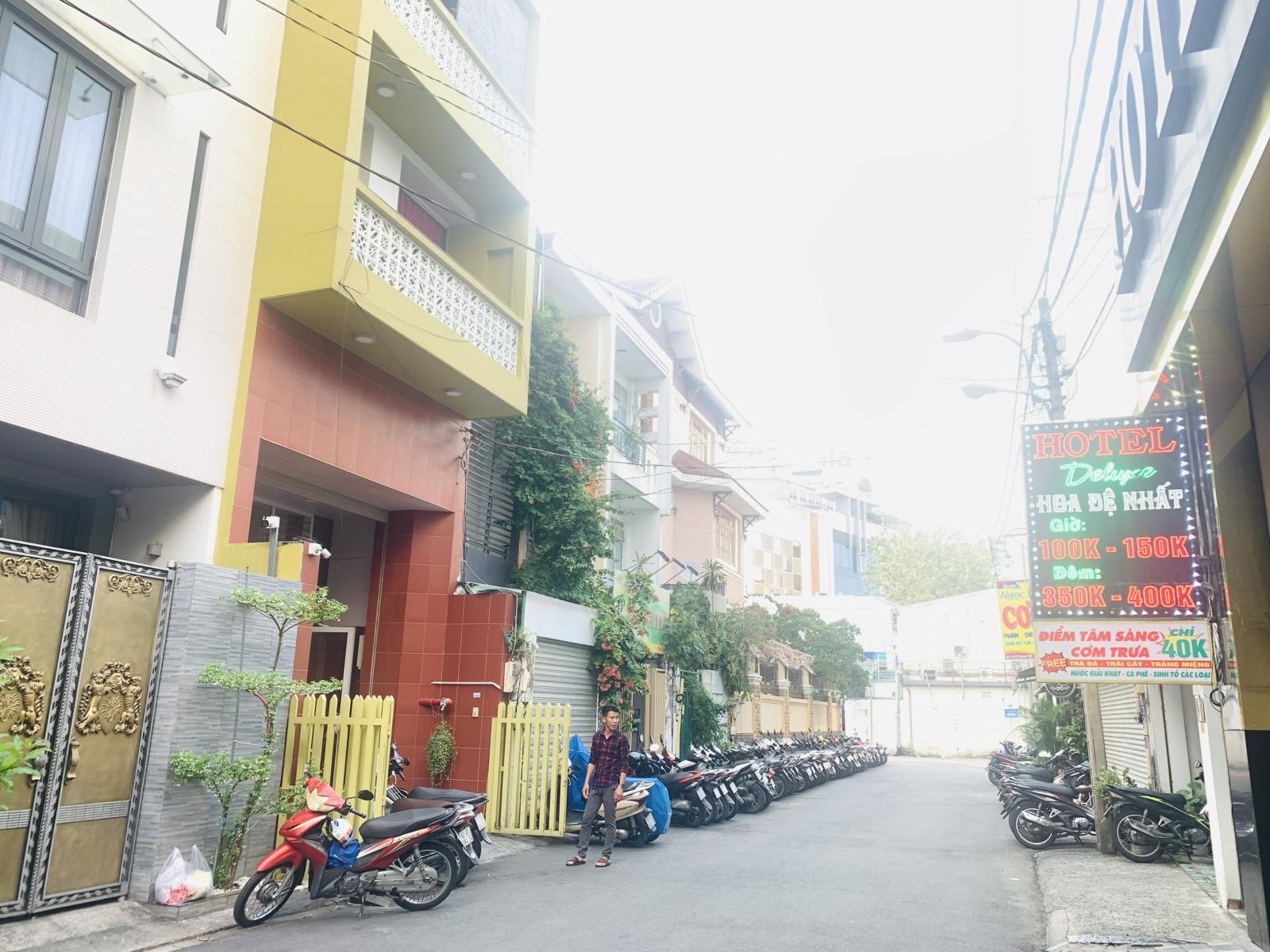 Bán villa phố khu Đệ nhất Khách Sạn, Phường 4, Quận Tân Bình - giá siêu rẻ 