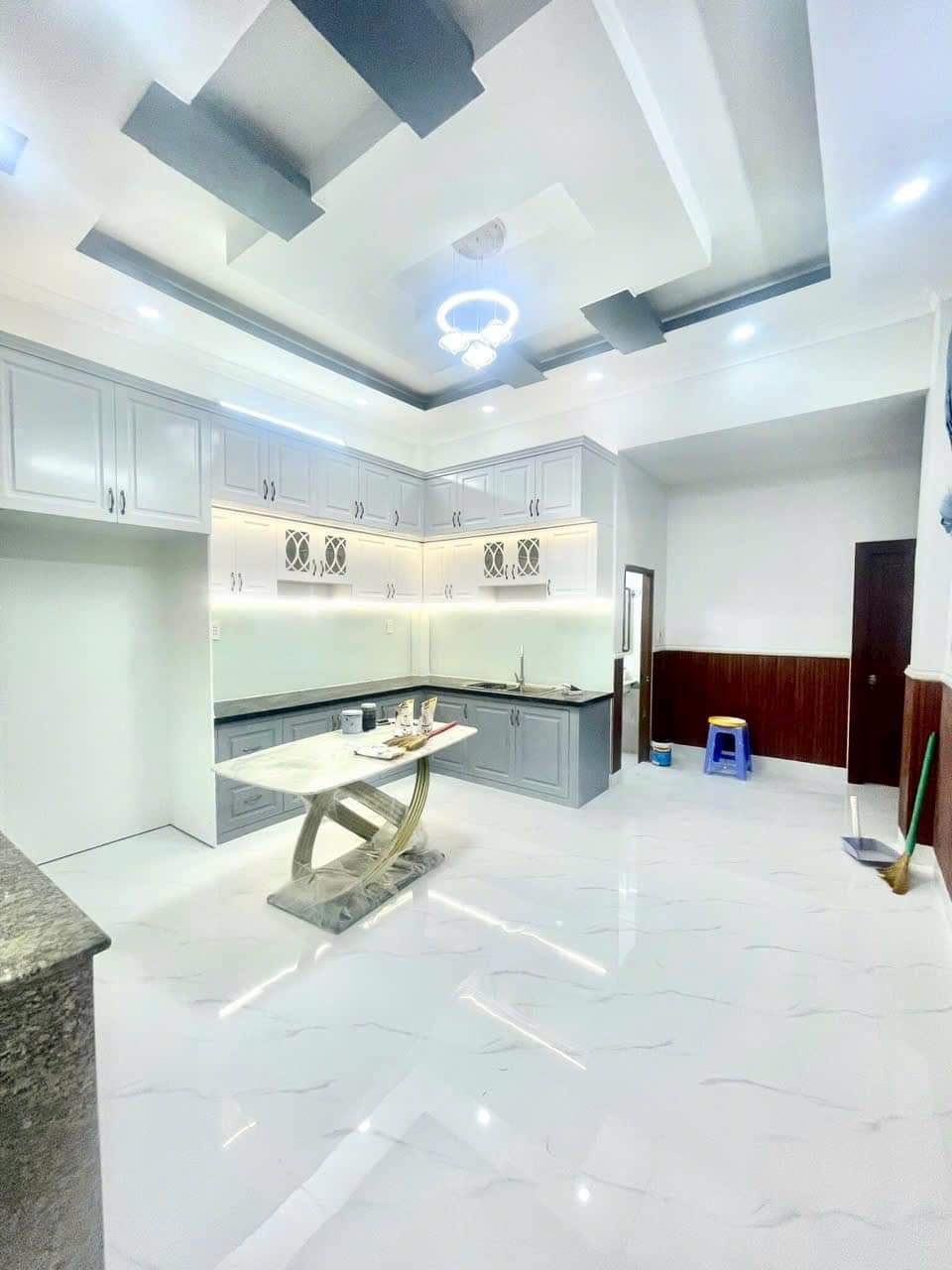 Bán nhà mới TT. Nhà Bè - đường 6m xe hơi 1897 HTP - 50m2 hoàn công 169m2 - 4t giá 5.2 tỷ