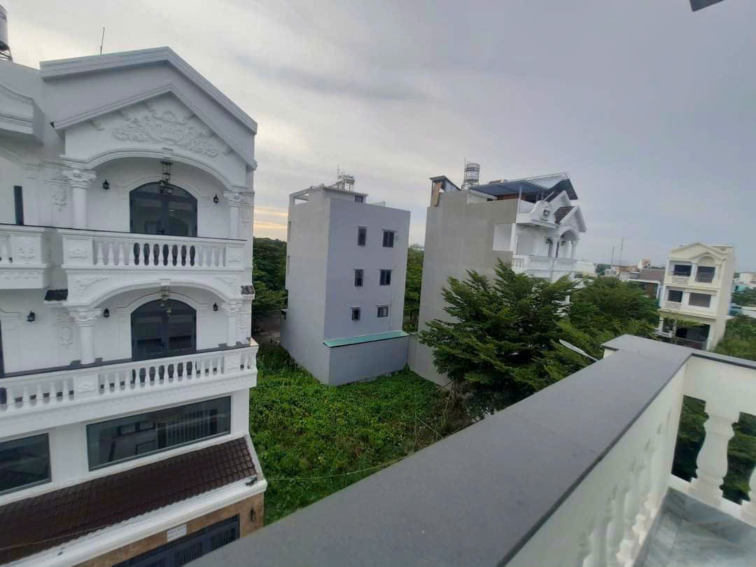 Nhà mới đẹp khu phân lô đường Lê Văn Lương