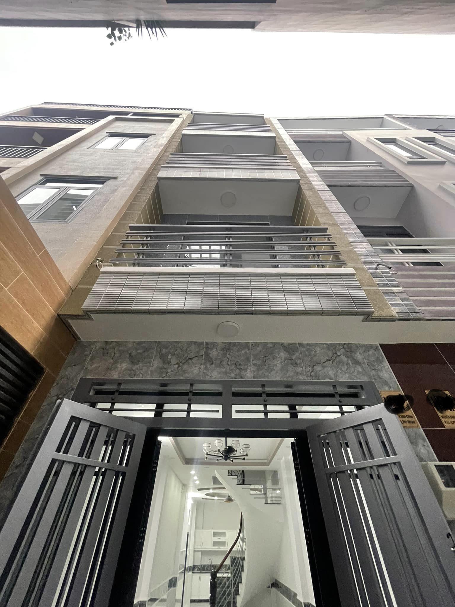 Mặt bằng kinh doanh Huỳnh Văn Bánh, Phú Nhuận, 5 tầng,  cho thuê spa,VP, giá 10,79 tỉ